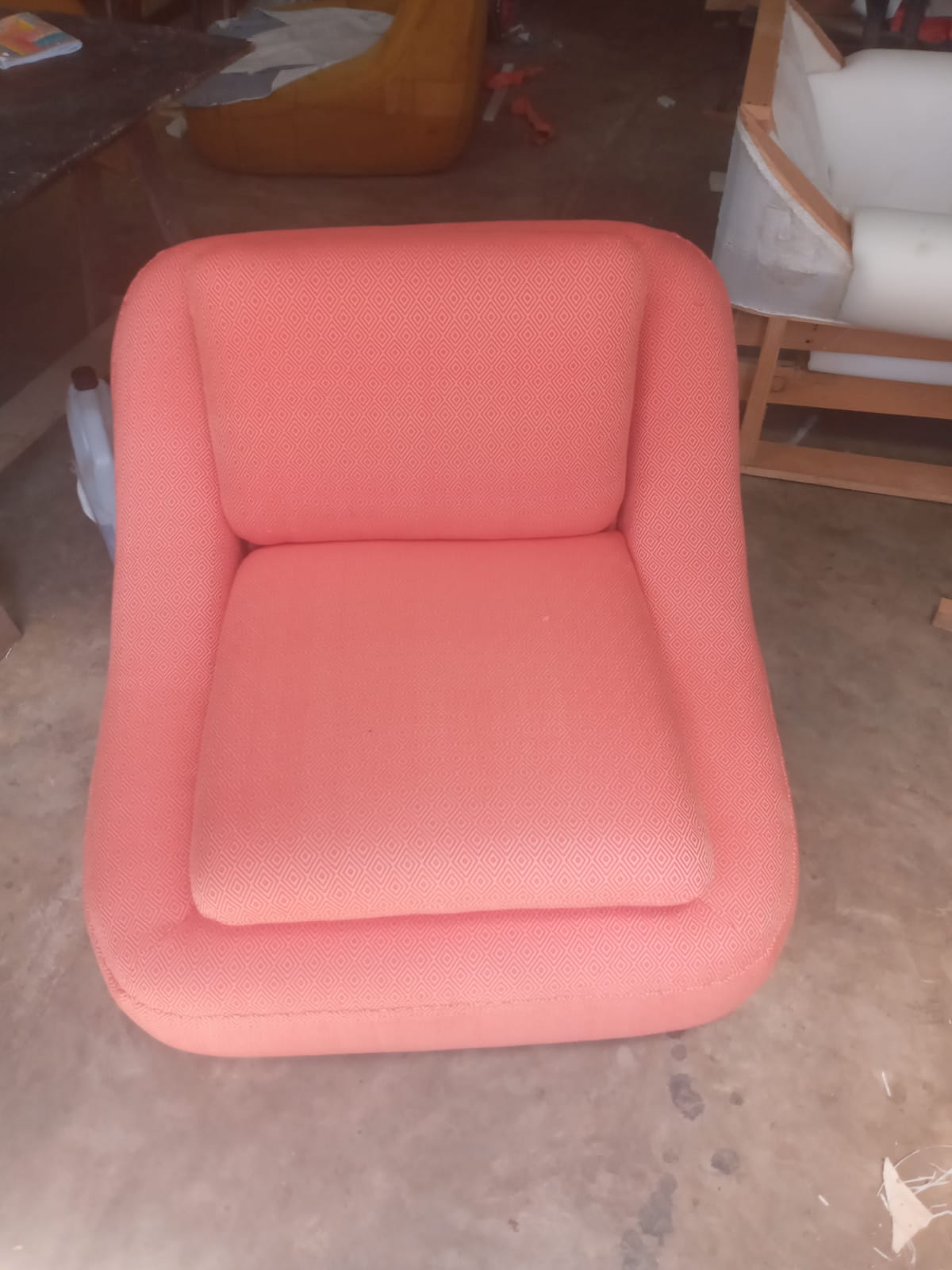 Slipper / Lounge Chair - Apricot Brocade