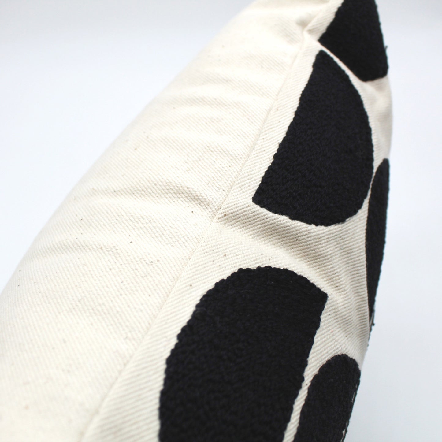 Punch needle Pillow cover - HOURGLASS BLACK
