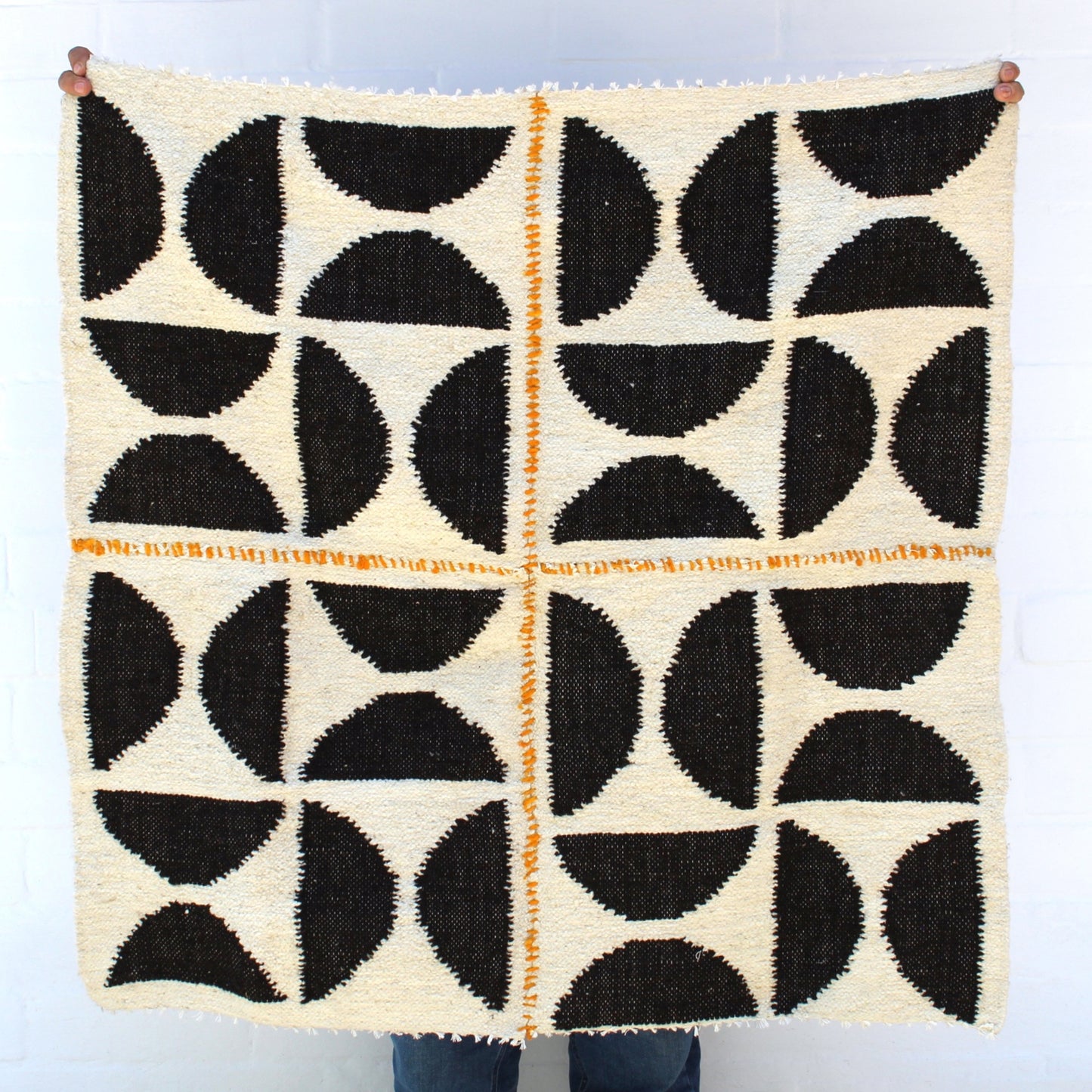WOOL RUG HALF MOON YELLOW DETAIL