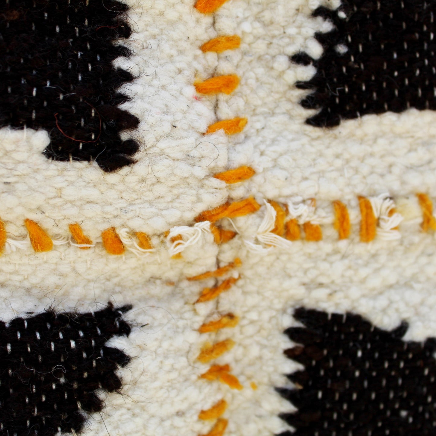 WOOL RUG HALF MOON YELLOW DETAIL