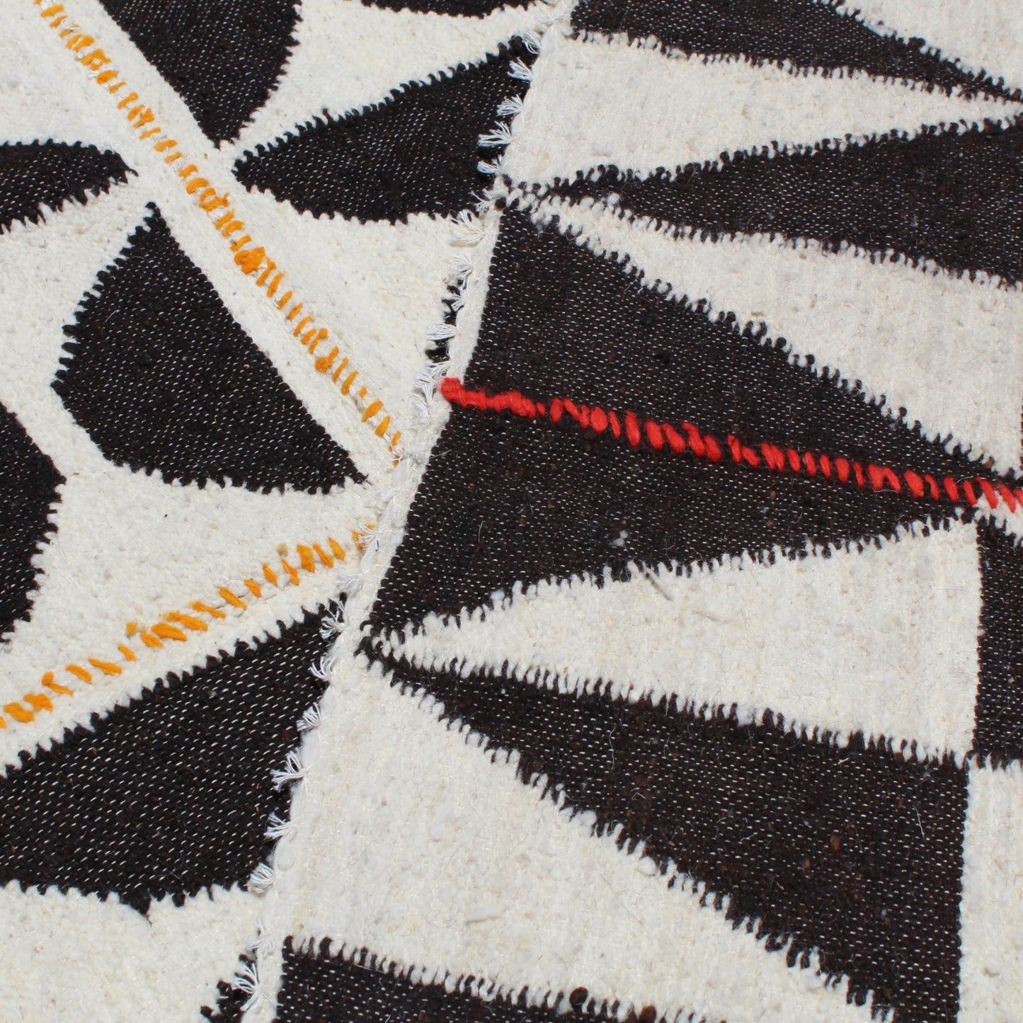 WOOL RUG HALF MOON YELLOW DETAIL