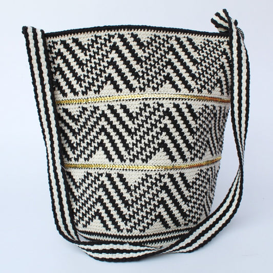 Cotton Crochet Tote – Black and White Chevron